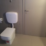 Bathroom after Microresina: wall,floor,door...Bagno dopo Microresina: parete,pavimento,porta...