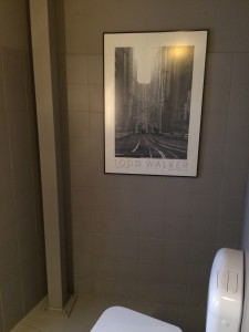 Bathroom after Microresina: wall,floor..Bagno dopo Microresina: parete, pavimento..